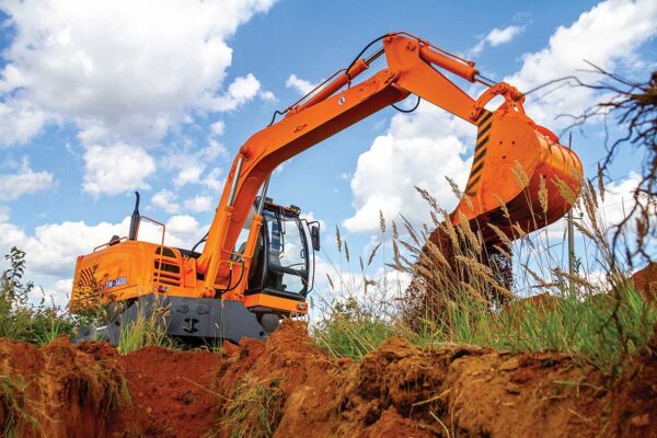 m1 Pelle hydraulique mobile 105 ch (Moteur D-245)