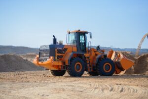 m1 chargeuse sur pneus avec moteur YaMZ-536